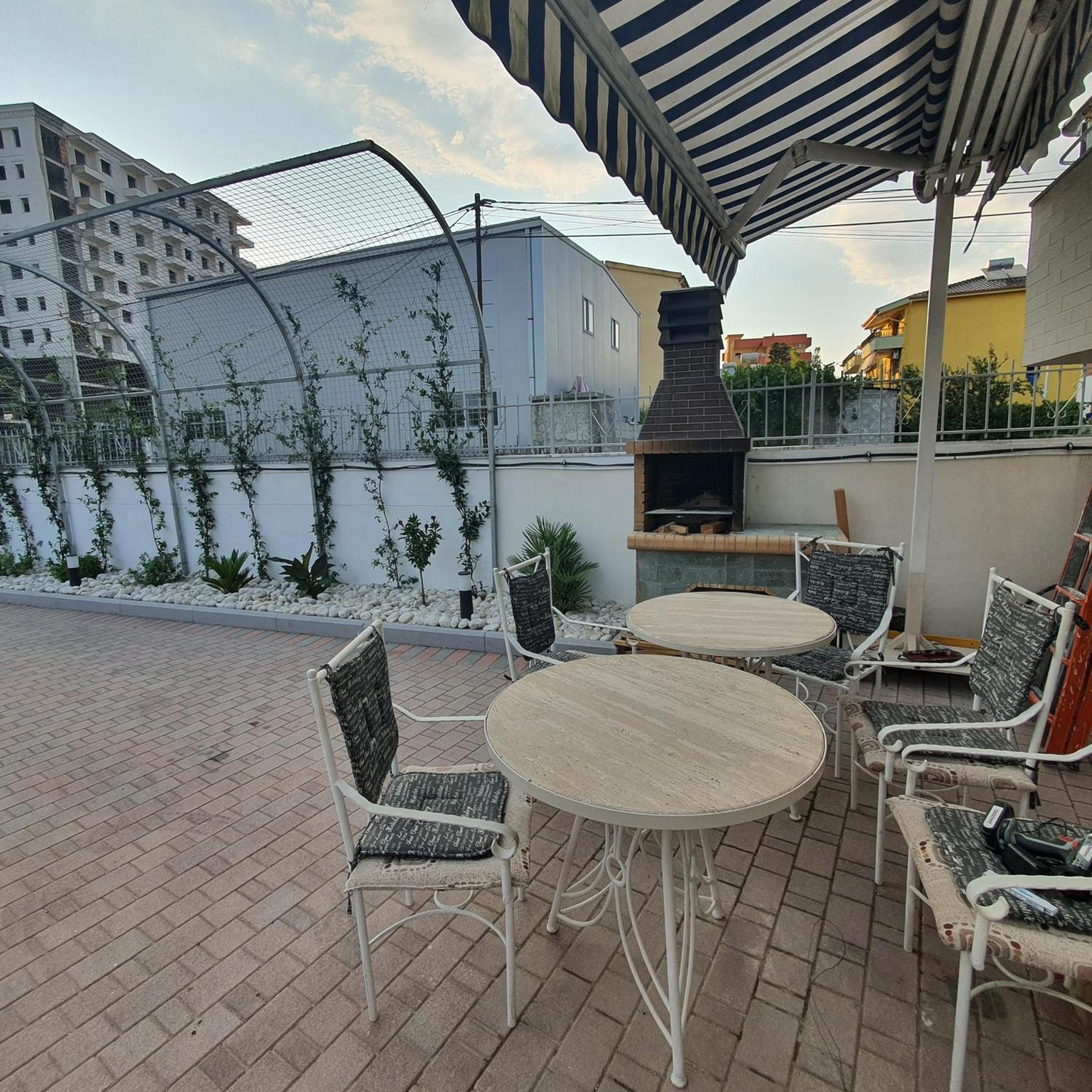 My Apartments ドゥラス エクステリア 写真